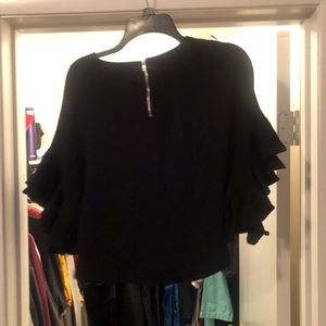 Women’s black flowy crop top